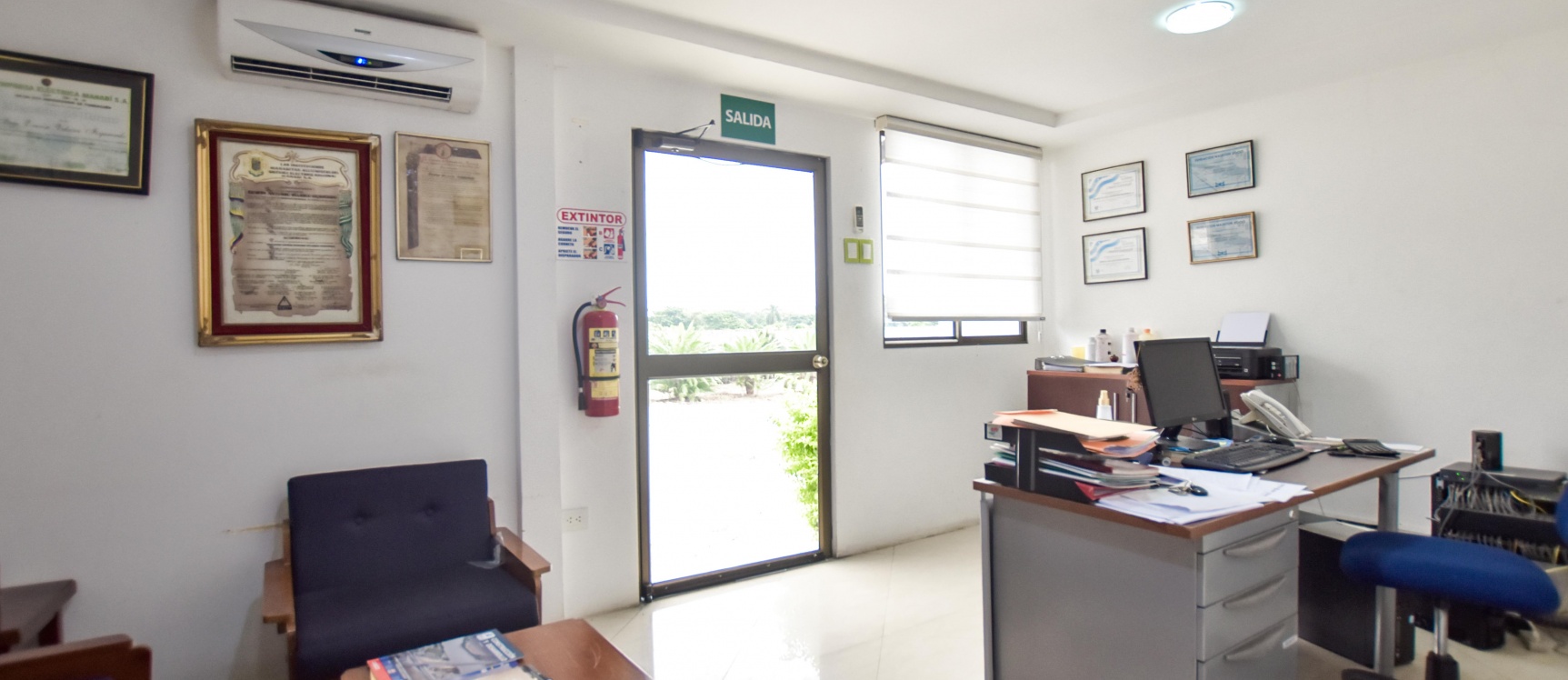 Terreno de oportunidad en alquiler ubicada en Vía La Costa GeoBienes - Oficina comercial en alquiler con galpón, bodega y área libre - Plusvalia Guayaquil Casas de venta y alquiler Inmobiliaria Ecuador