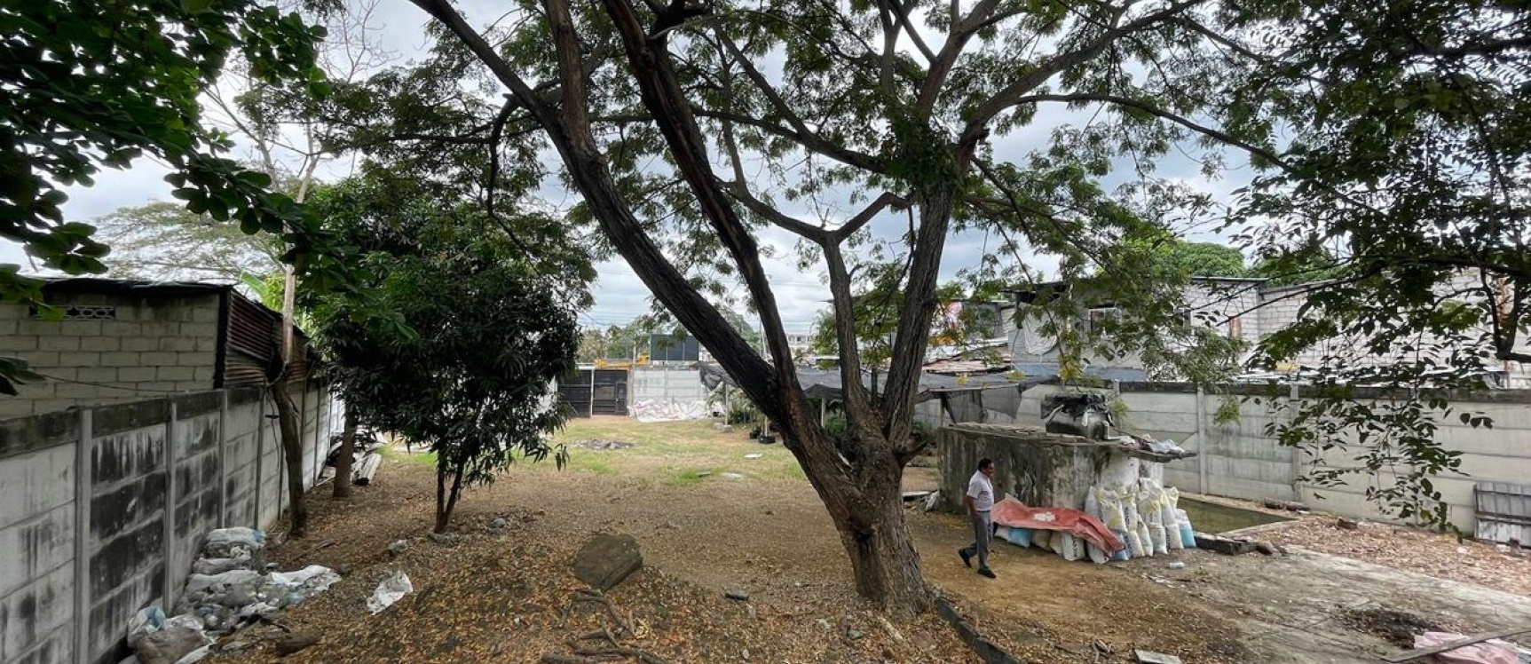 GeoBienes - Terreno de oportunidad en venta, Vía a la Costa Km. 24 - Plusvalia Guayaquil Casas de venta y alquiler Inmobiliaria Ecuador