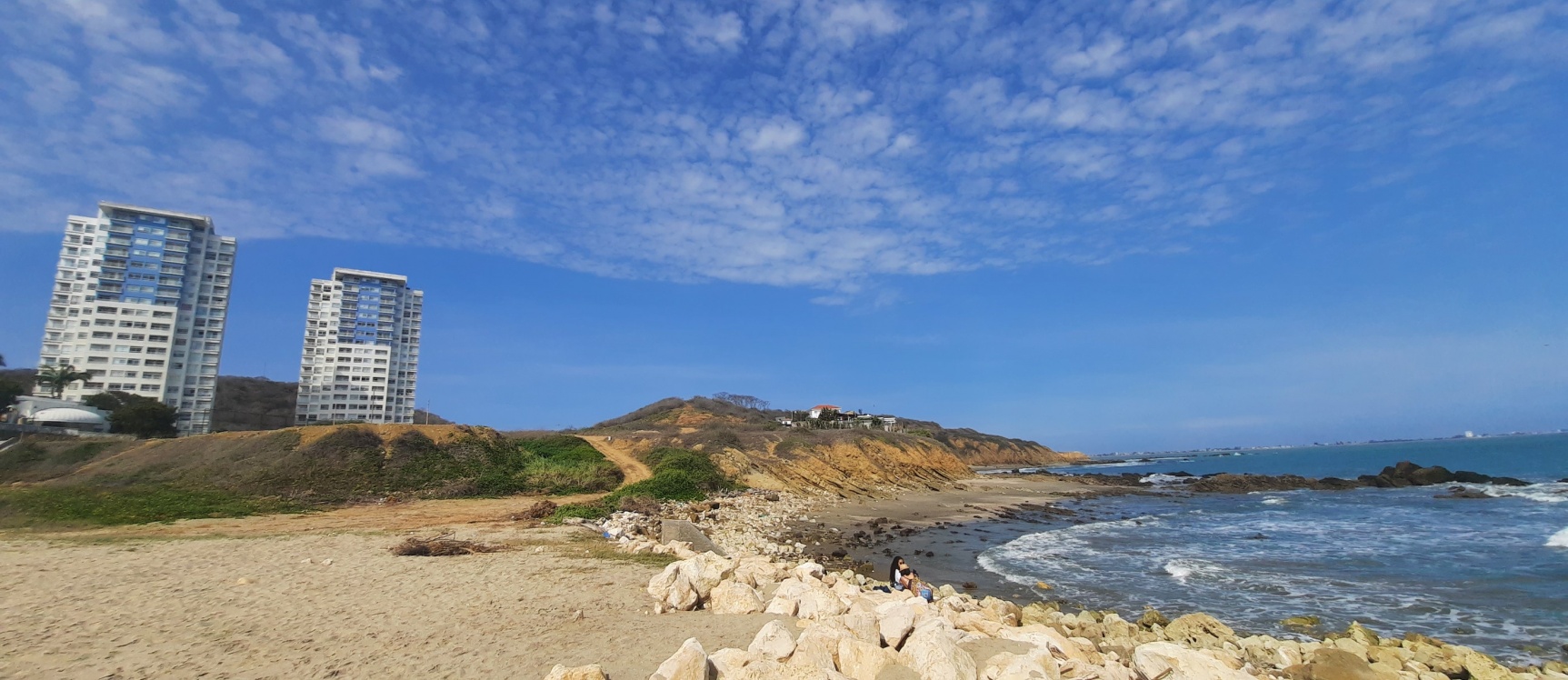 Terreno en venta al pie del mar en la zona más exclusiva de Villamil Playas GeoBienes - Terreno en venta al pie del mar en la zona más exclusiva de Villamil Playas - Plusvalia Guayaquil Casas de venta y alquiler Inmobiliaria Ecuador