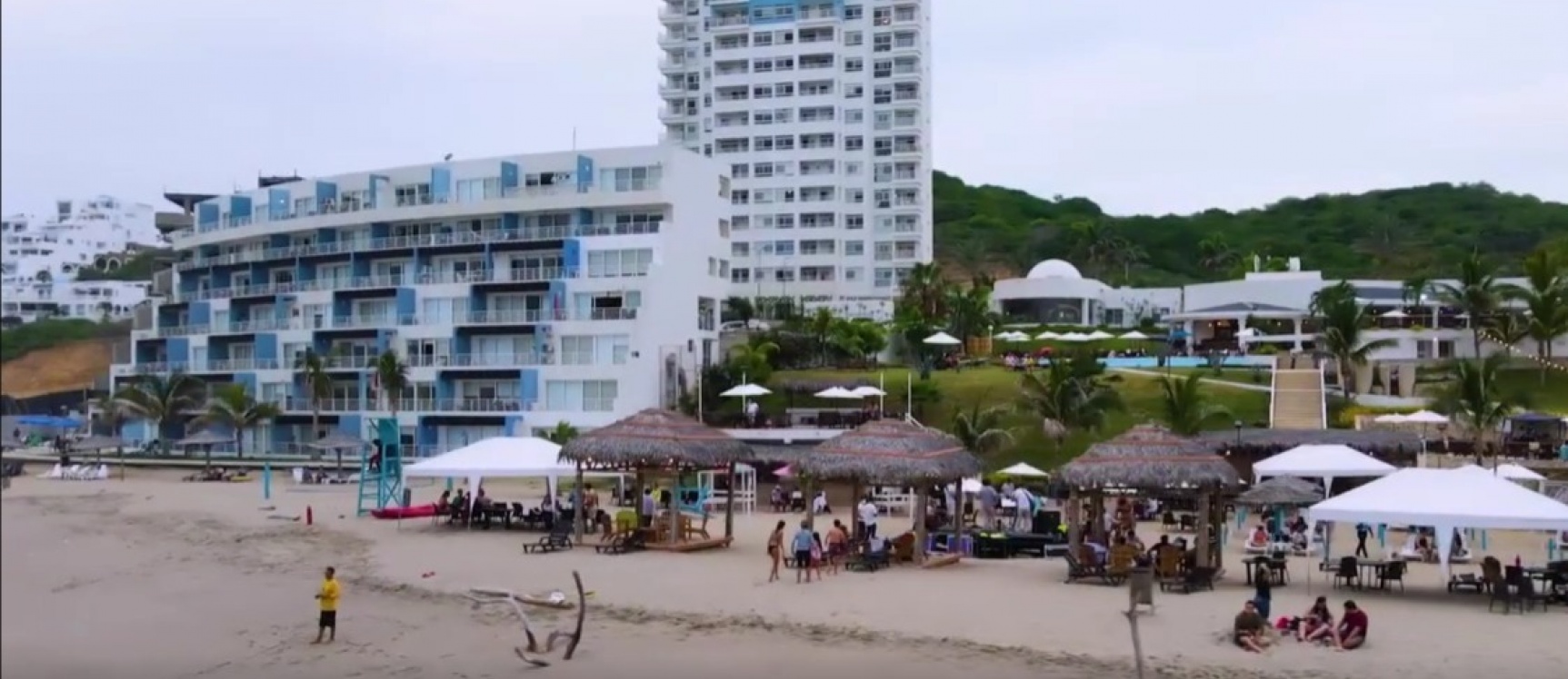 Terreno en venta al pie del mar en la zona más exclusiva de Villamil Playas GeoBienes - Terreno en venta al pie del mar en la zona más exclusiva de Villamil Playas - Plusvalia Guayaquil Casas de venta y alquiler Inmobiliaria Ecuador