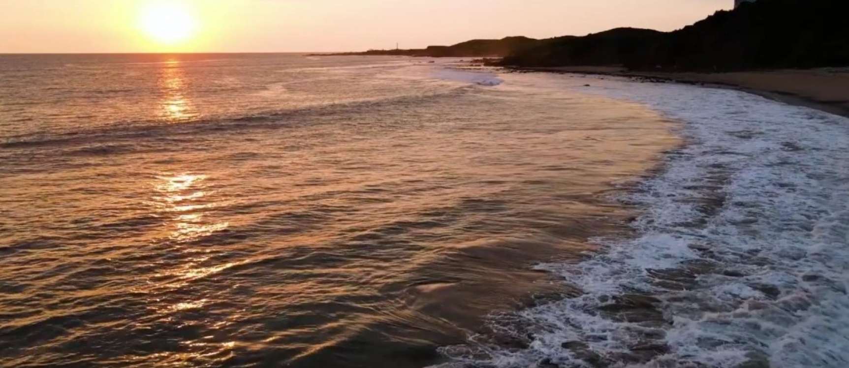 Terreno en venta al pie del mar en la zona más exclusiva de Villamil Playas GeoBienes - Terreno en venta al pie del mar en la zona más exclusiva de Villamil Playas - Plusvalia Guayaquil Casas de venta y alquiler Inmobiliaria Ecuador
