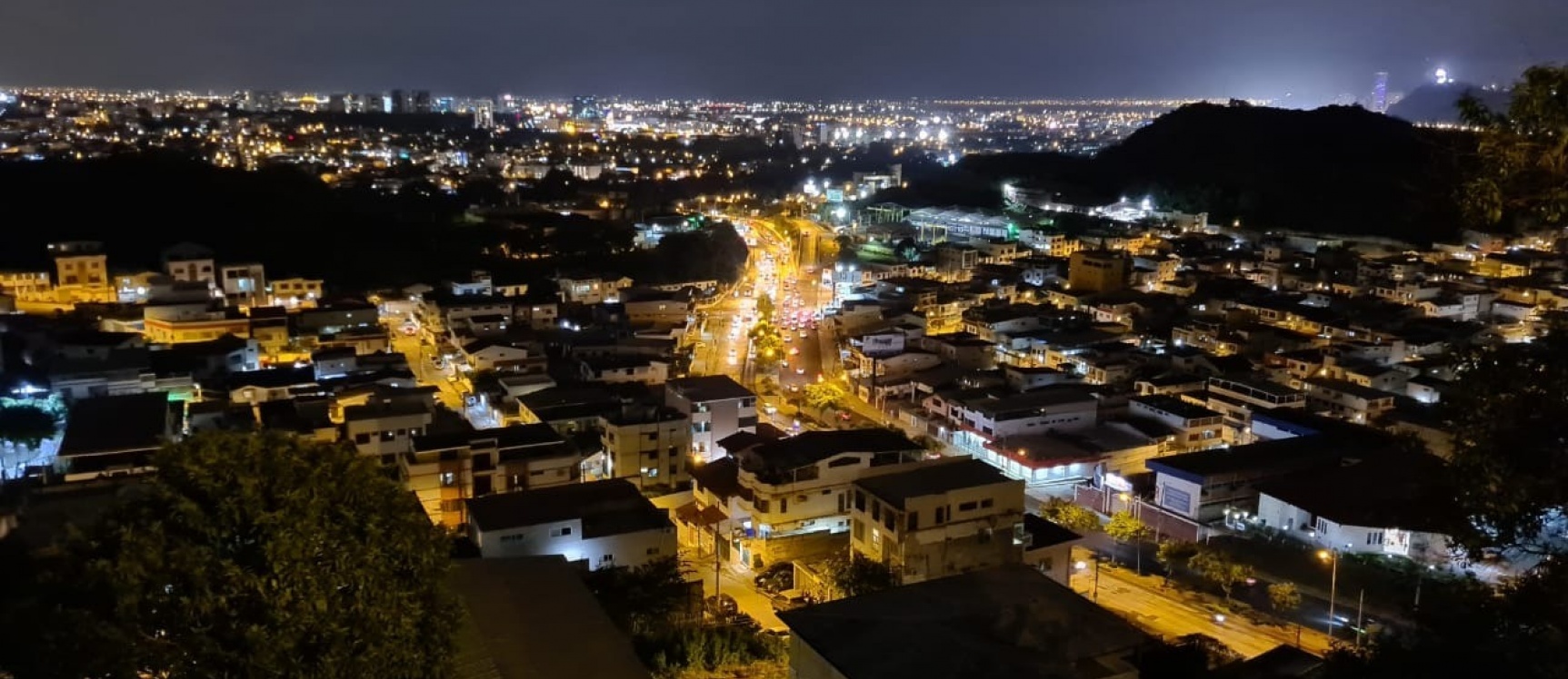 Terreno en venta con la mejor vista en la Urbanización Bellavista Alta GeoBienes - Terreno en venta con la mejor vista en la Urbanización Bellavista Alta - Plusvalia Guayaquil Casas de venta y alquiler Inmobiliaria Ecuador