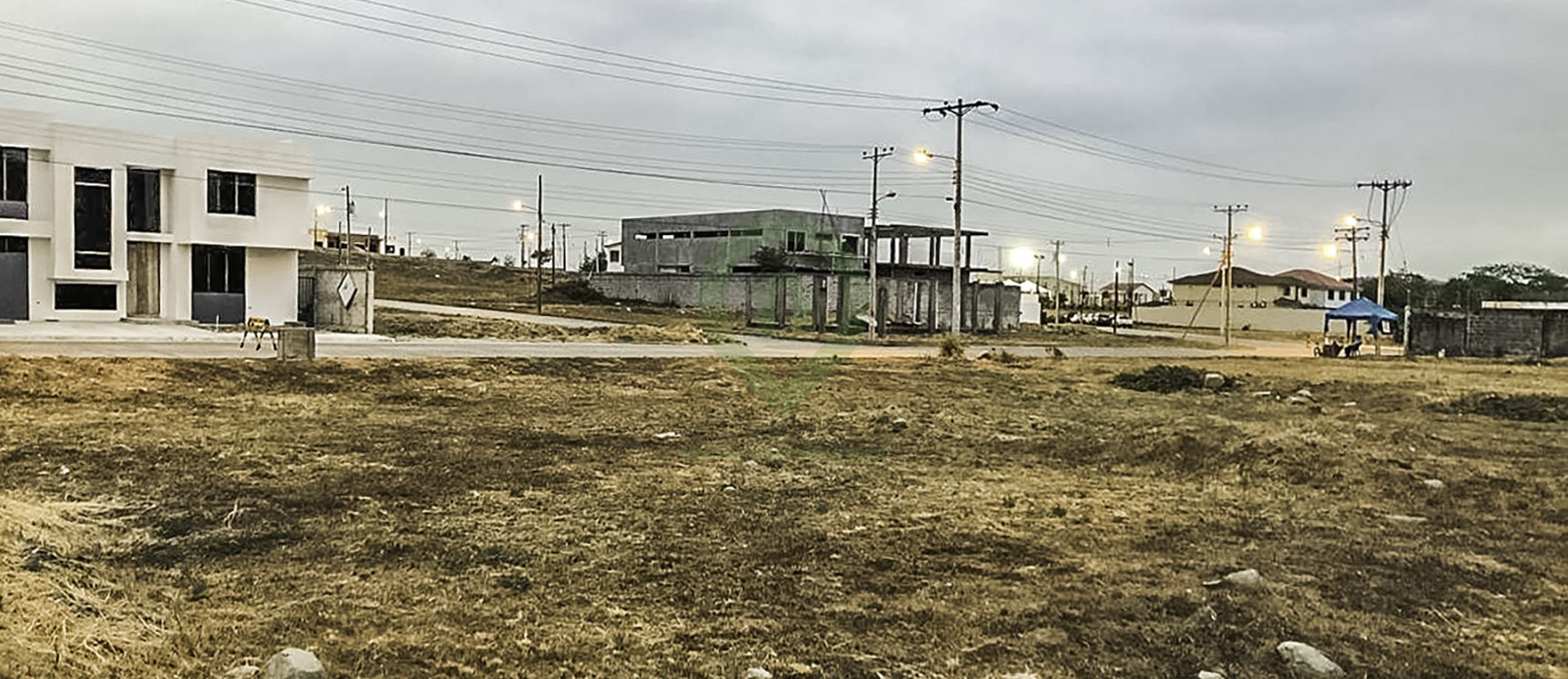 Terreno en venta en Urbanización El Condado vía a Samborondón - La Aurora GeoBienes - Terreno en venta en Urbanización El Condado vía a Samborondón - La Aurora - Plusvalia Guayaquil Casas de venta y alquiler Inmobiliaria Ecuador