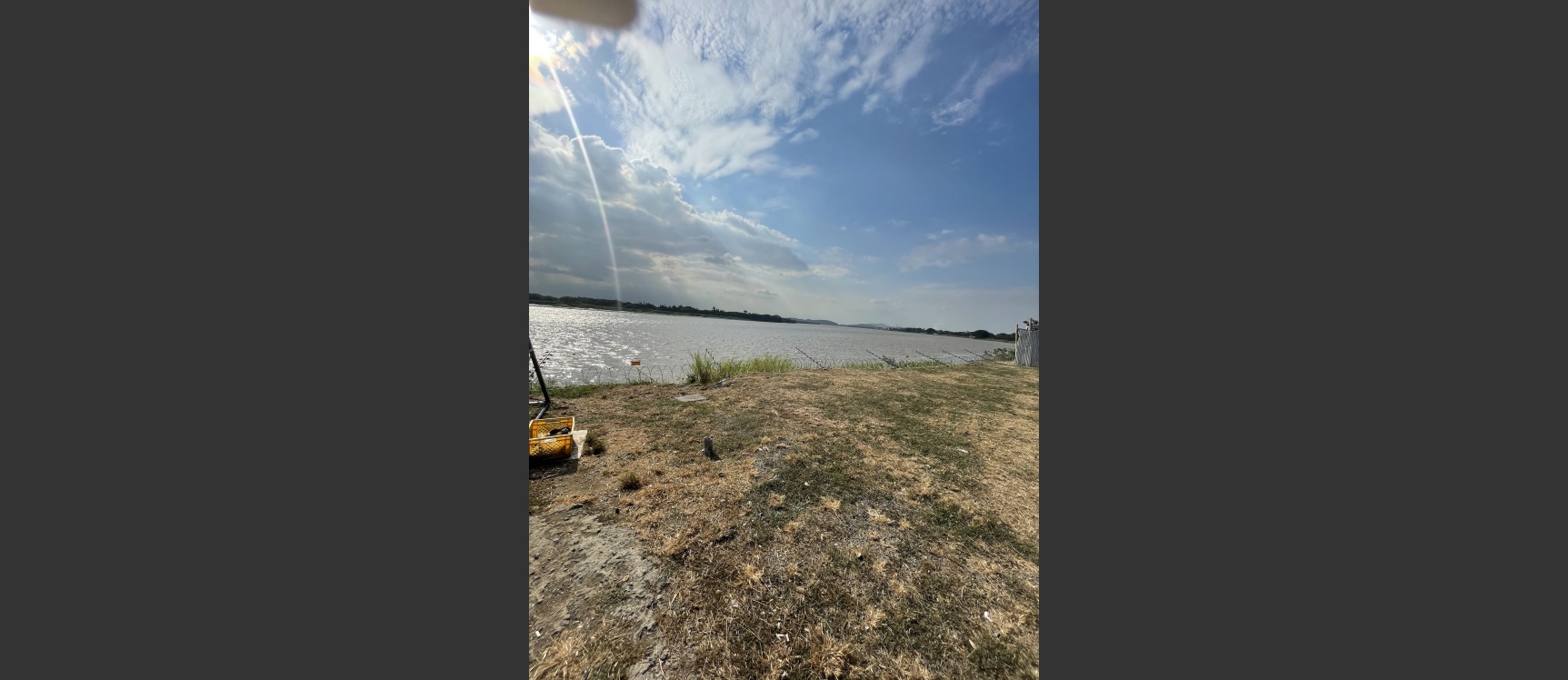 Terreno en venta ubicado en la urbanización Guayaquil Tenis, frente al río GeoBienes - Terreno en venta ubicado en la urbanización Guayaquil Tenis, frente al río - Plusvalia Guayaquil Casas de venta y alquiler Inmobiliaria Ecuador