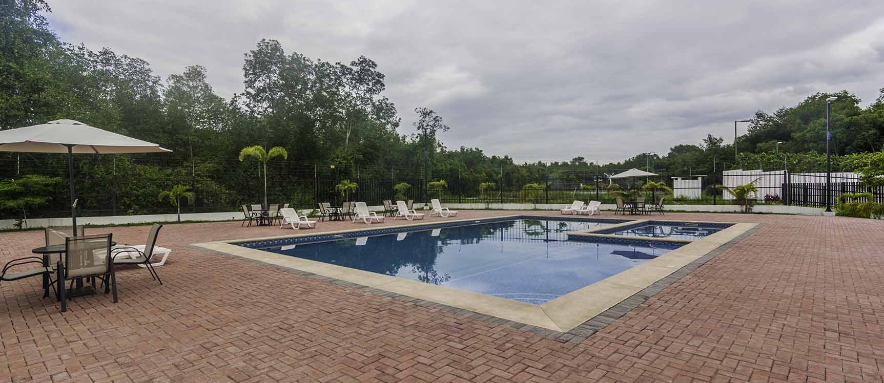 Terreno en Venta Urbanización Punta Esmeralda GeoBienes - Terreno en Venta Urbanización Punta Esmeralda - Plusvalia Guayaquil Casas de venta y alquiler Inmobiliaria Ecuador