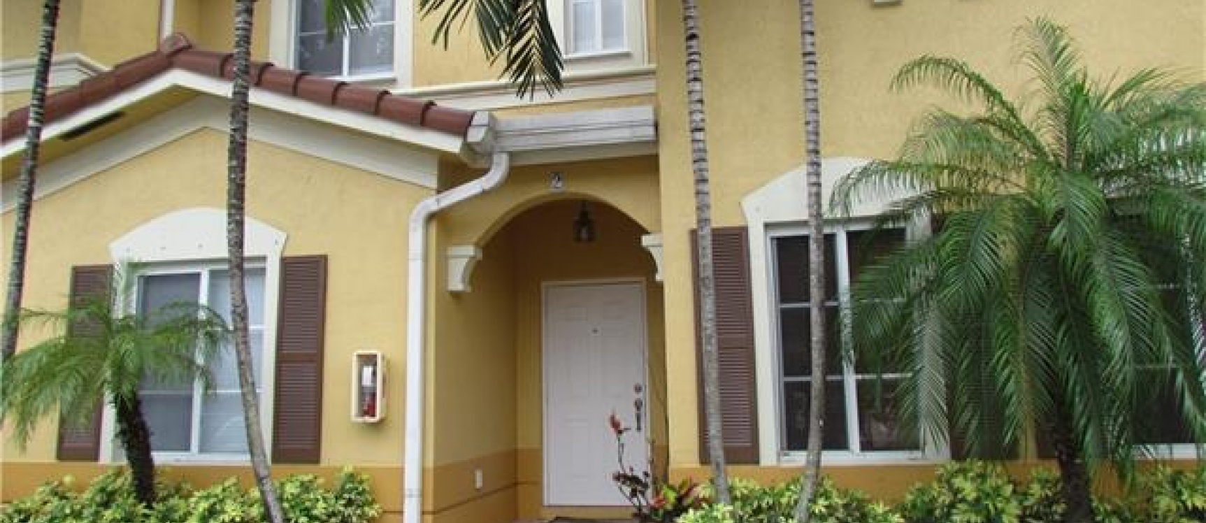 GeoBienes - Townhouse en Venta- Leeward Islands at DORAL - Plusvalia Guayaquil Casas de venta y alquiler Inmobiliaria Ecuador