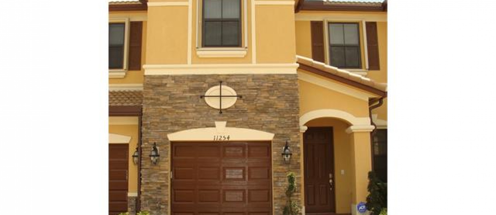 Townhouse en Venta- Monaco at DORAL GeoBienes - Townhouse en Venta- Monaco at DORAL - Plusvalia Guayaquil Casas de venta y alquiler Inmobiliaria Ecuador