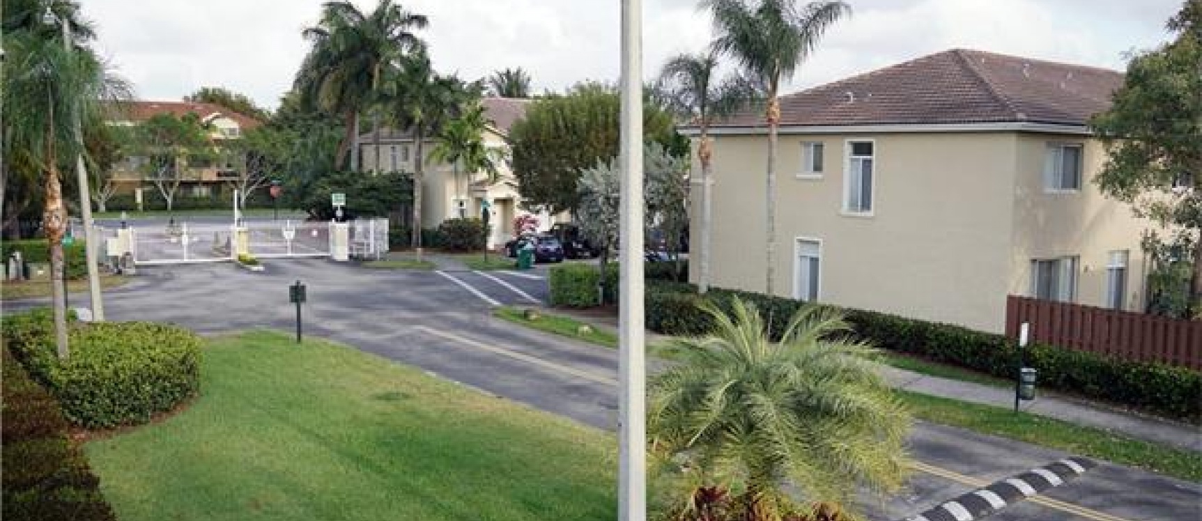 Townhouse SONOMA AT DORAL GeoBienes - Townhouse SONOMA AT DORAL - Plusvalia Guayaquil Casas de venta y alquiler Inmobiliaria Ecuador