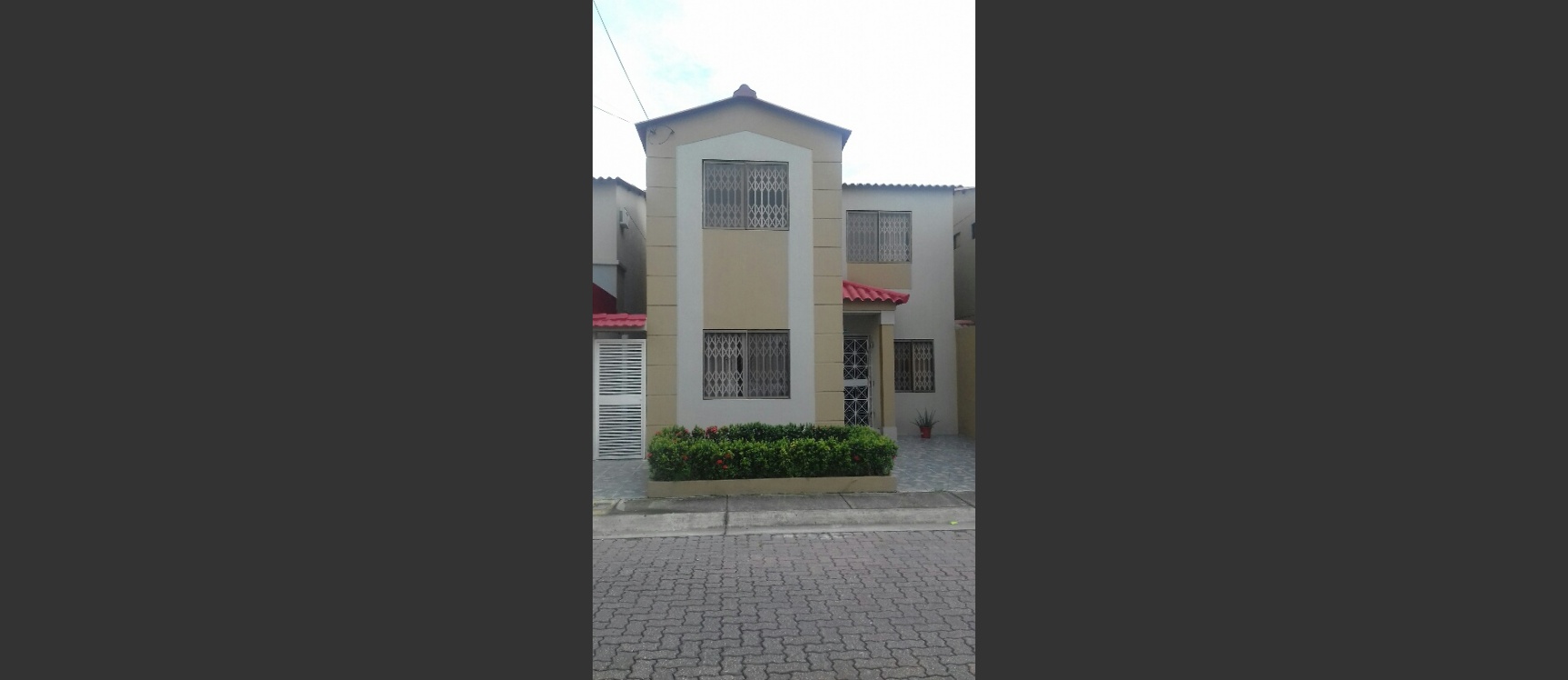 GeoBienes - Casa en venta en La Joya Etapa Rubí  Vía Samborondón - Plusvalia Guayaquil Casas de venta y alquiler Inmobiliaria Ecuador