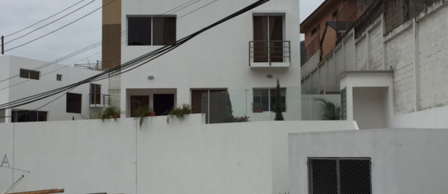 GeoBienes - Casa en venta en Las Cumbres, sector Los Ceibos, Guayaquil - Plusvalia Guayaquil Casas de venta y alquiler Inmobiliaria Ecuador