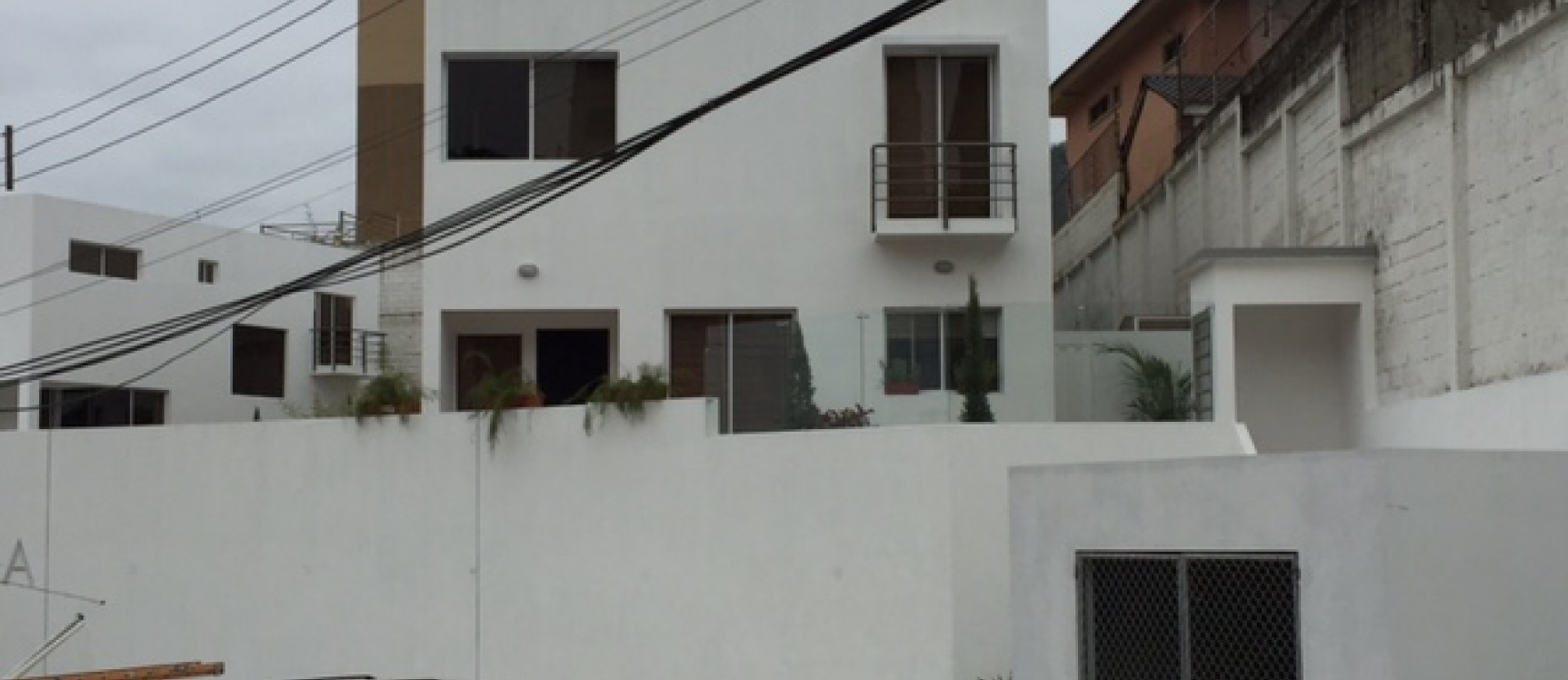 Vendo Casa en Las Cumbres - Ceibos GeoBienes - Casa en venta en Las Cumbres, sector Los Ceibos, Guayaquil - Plusvalia Guayaquil Casas de venta y alquiler Inmobiliaria Ecuador
