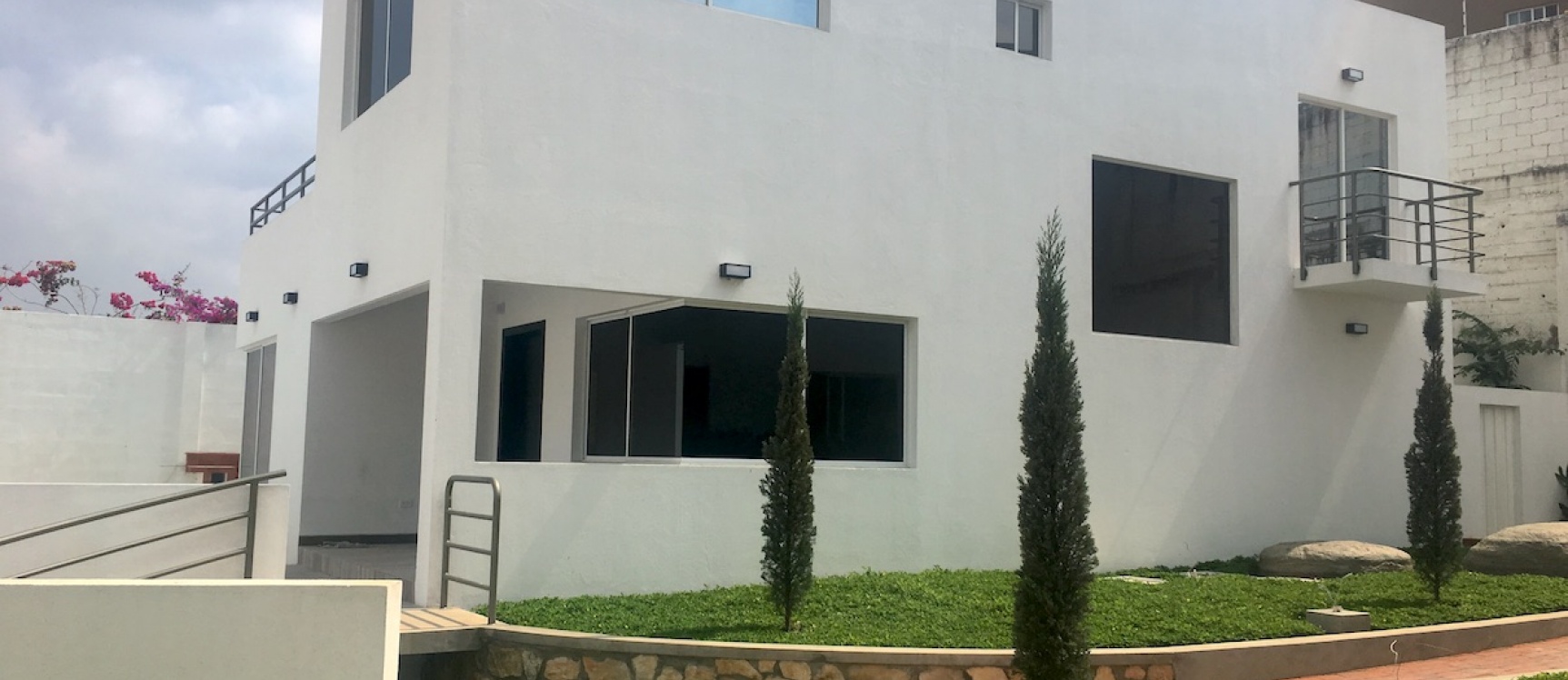 GeoBienes - Casa en venta en Las Cumbres, sector Los Ceibos, Guayaquil - Plusvalia Guayaquil Casas de venta y alquiler Inmobiliaria Ecuador