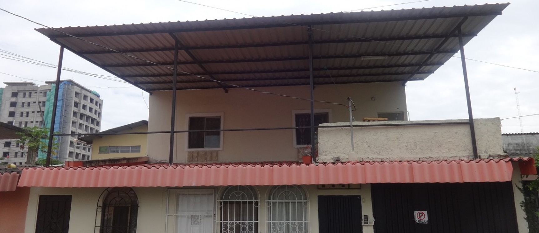 Vendo Casa Rentera en Alborada 8va etapa GeoBienes - Vendo Casa Rentera en Alborada 8va etapa Guayaquil - Plusvalia Guayaquil Casas de venta y alquiler Inmobiliaria Ecuador