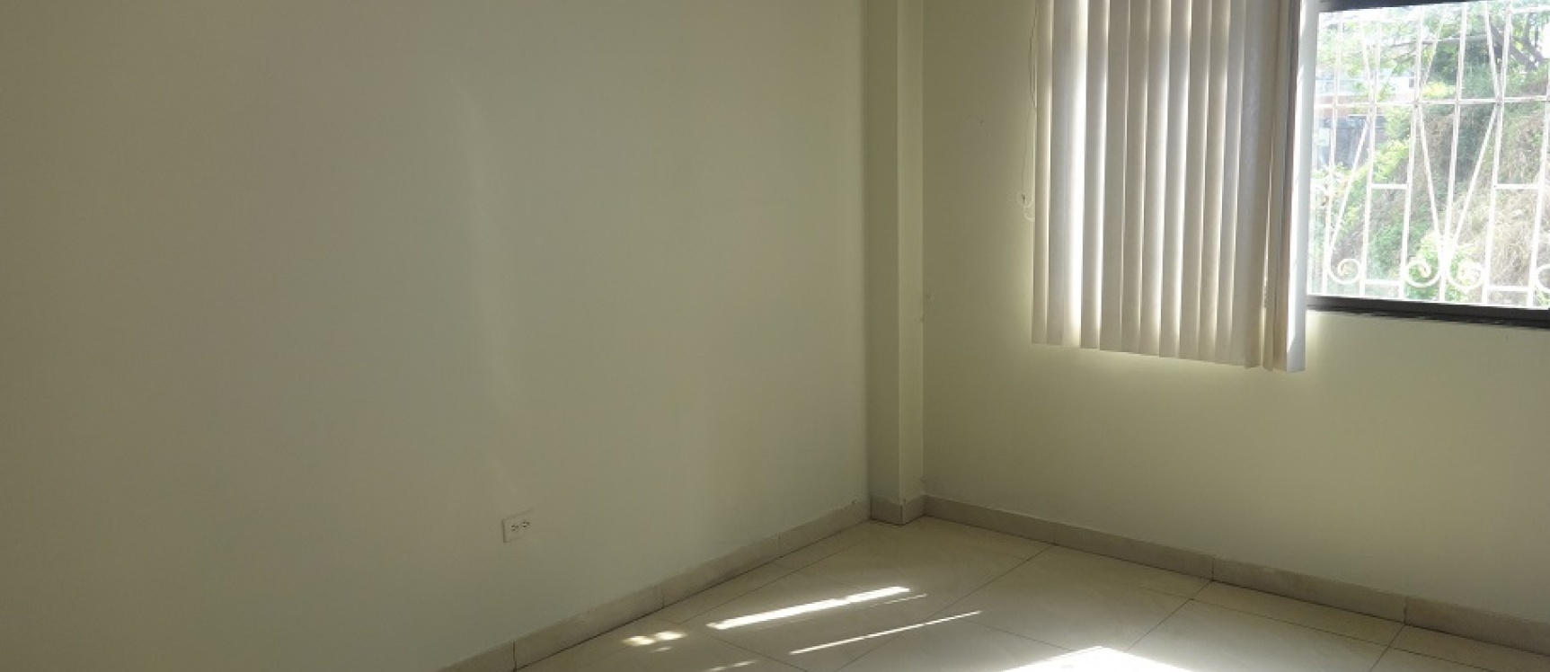 Vendo Departamento, Lomas de Urdesa GeoBienes - Vendo Departamento, Lomas de Urdesa - Plusvalia Guayaquil Casas de venta y alquiler Inmobiliaria Ecuador