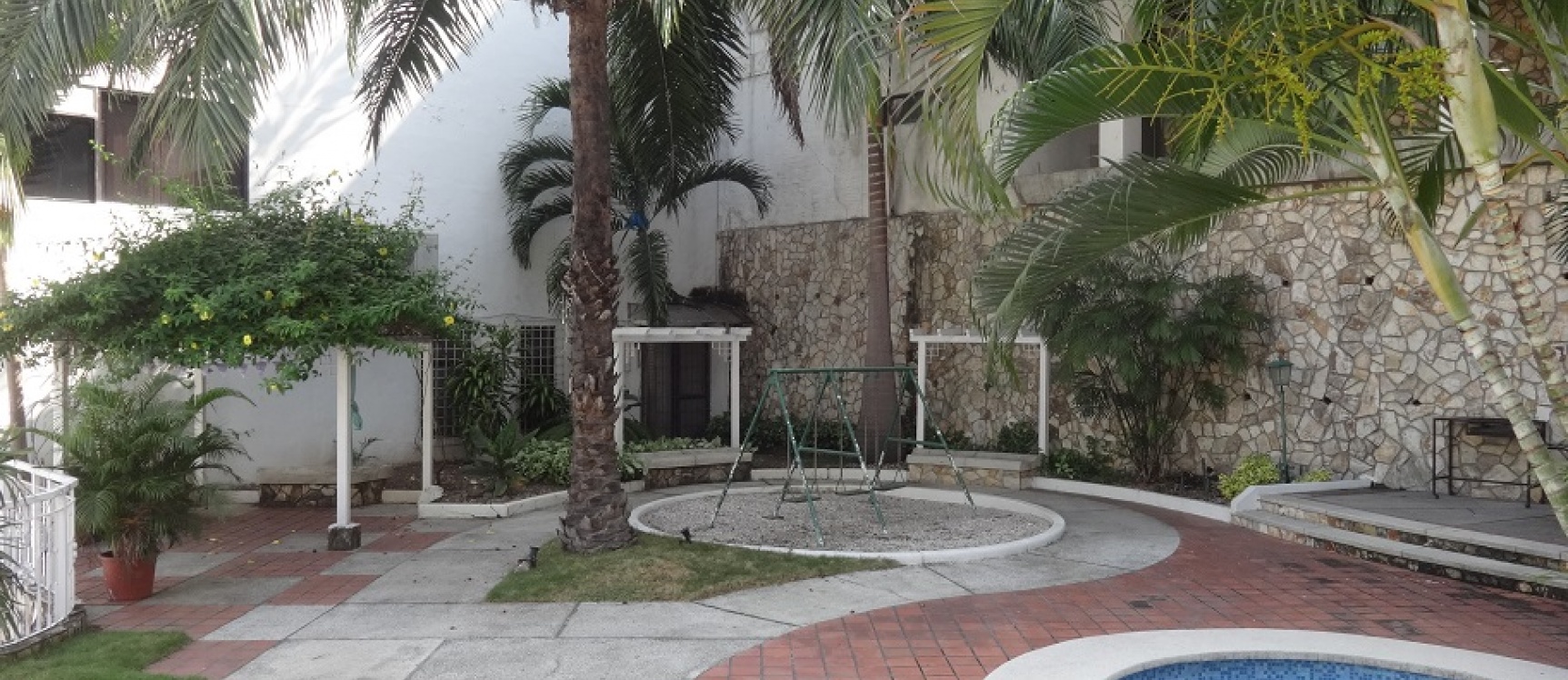 Vendo Departamento, Lomas de Urdesa GeoBienes - Vendo Departamento, Lomas de Urdesa - Plusvalia Guayaquil Casas de venta y alquiler Inmobiliaria Ecuador
