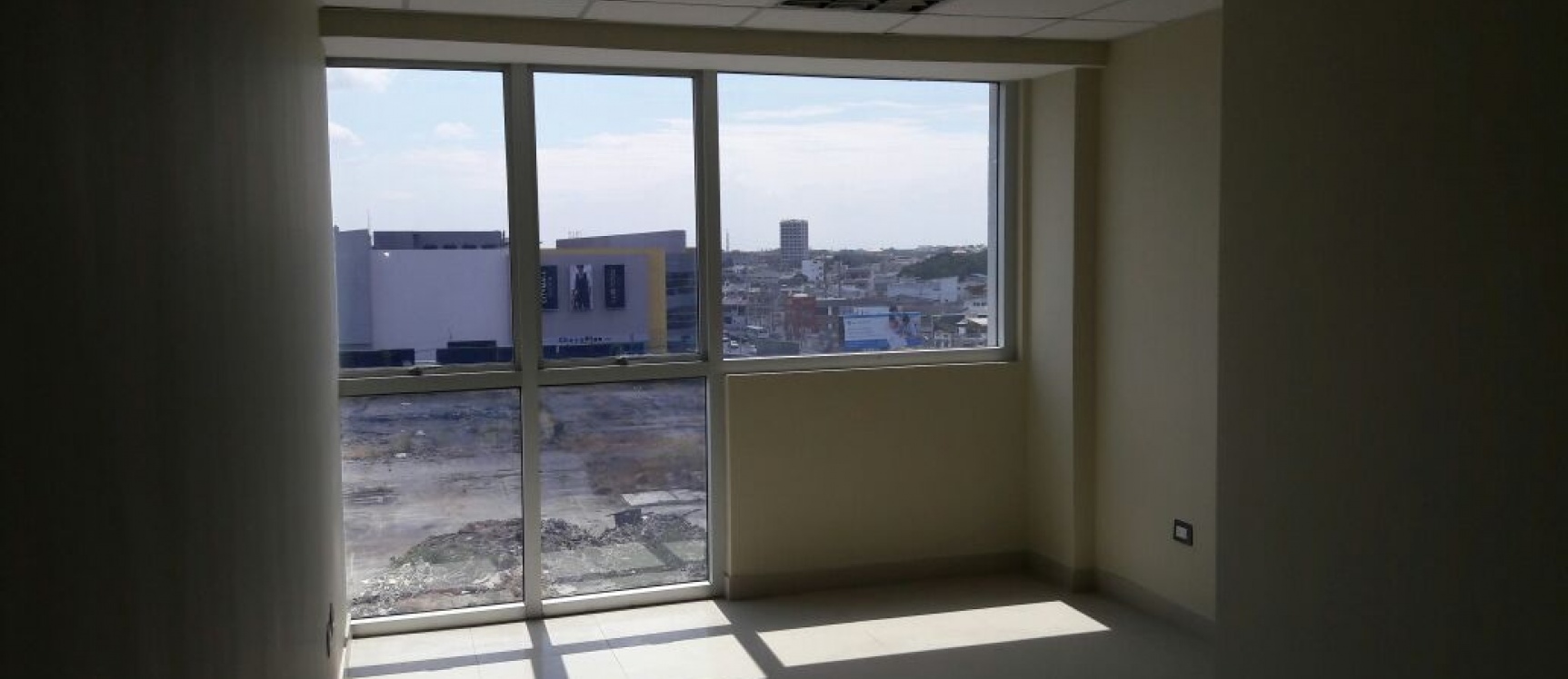 GeoBienes - Oficina en venta City Office junto al City Mall Guayaquil - Plusvalia Guayaquil Casas de venta y alquiler Inmobiliaria Ecuador