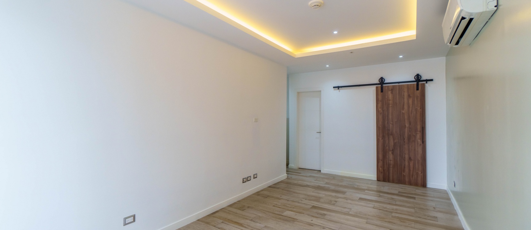 Venta de departamento en Edificio Santana Loft, Pto Santa Ana, Centro GeoBienes - Venta de departamento en Edificio Santana Loft, Pto Santa Ana, Centro - Plusvalia Guayaquil Casas de venta y alquiler Inmobiliaria Ecuador