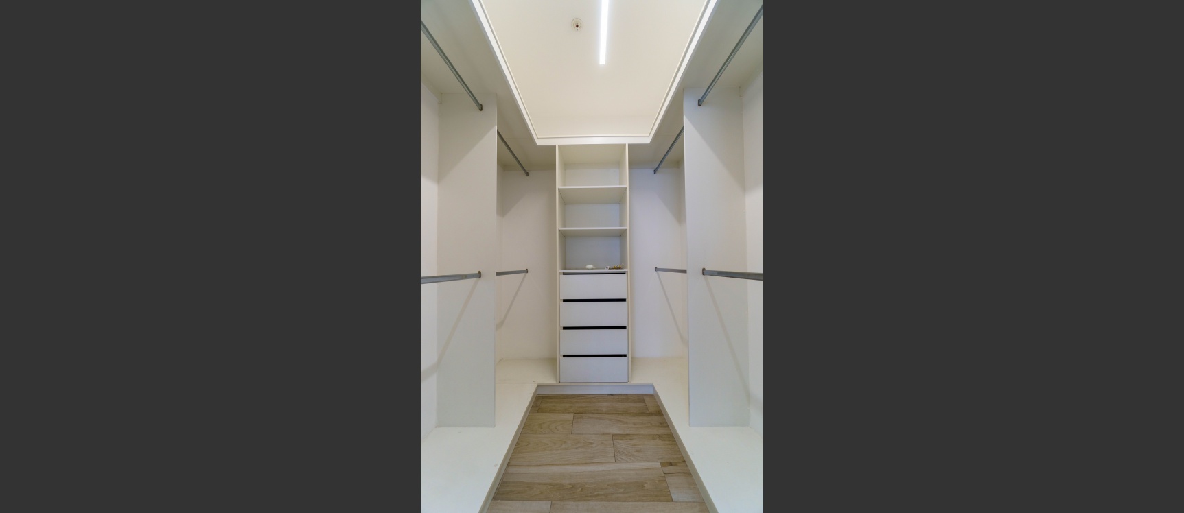 Venta de departamento en Edificio Santana Loft, Pto Santa Ana, Centro GeoBienes - Venta de departamento en Edificio Santana Loft, Pto Santa Ana, Centro - Plusvalia Guayaquil Casas de venta y alquiler Inmobiliaria Ecuador