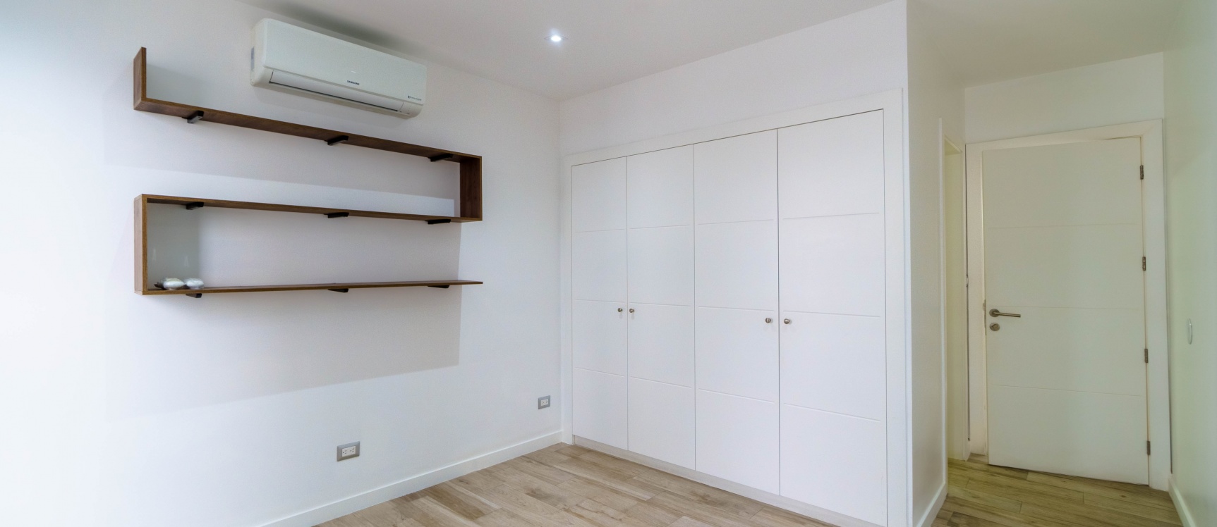 Venta de departamento en Edificio Santana Loft, Pto Santa Ana, Centro GeoBienes - Venta de departamento en Edificio Santana Loft, Pto Santa Ana, Centro - Plusvalia Guayaquil Casas de venta y alquiler Inmobiliaria Ecuador