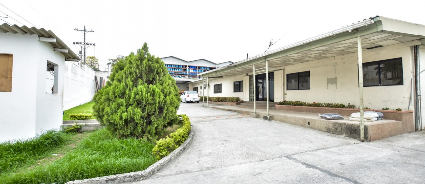 GeoBienes - Venta de Galpones, para bodega en vía Daule (6895m2) Guayas - Ecuador - Plusvalia Guayaquil Casas de venta y alquiler Inmobiliaria Ecuador GeoBienes - Venta de Galpones, para bodega en vía Daule (6895m2) Guayas - Ecuador - Plusvalia Guayaquil Casas de venta y alquiler Inmobiliaria Ecuador