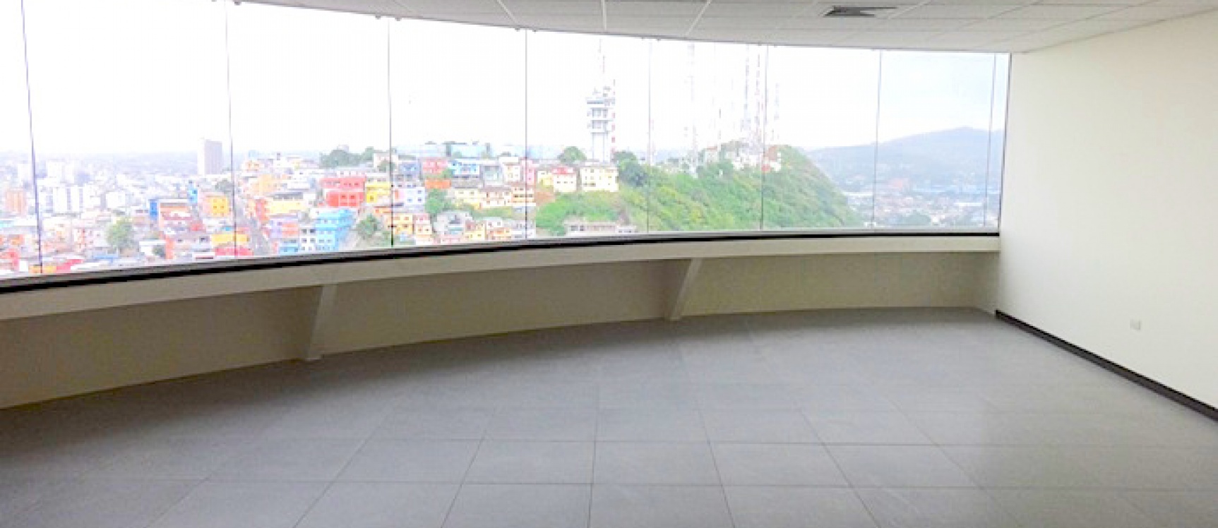 GeoBienes - Venta de Oficina edificio The Point - Plusvalia Guayaquil Casas de venta y alquiler Inmobiliaria Ecuador