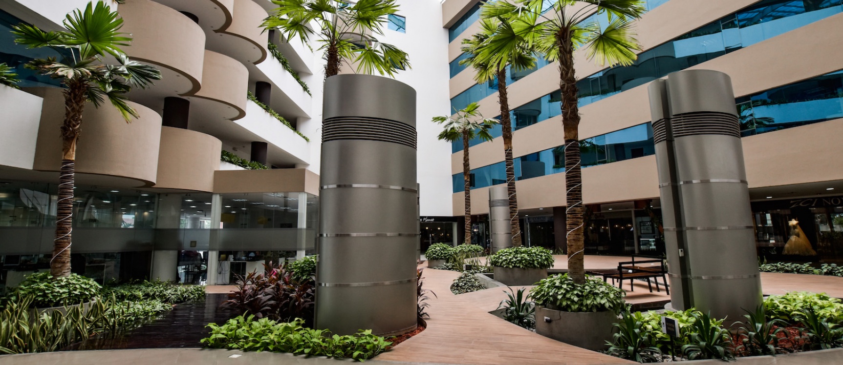 GeoBienes - Venta de suite en Samborondón Plaza - Plusvalia Guayaquil Casas de venta y alquiler Inmobiliaria Ecuador GeoBienes - Venta/alquiler de suite en Samborondón Plaza - Plusvalia Guayaquil Casas de venta y alquiler Inmobiliaria Ecuador