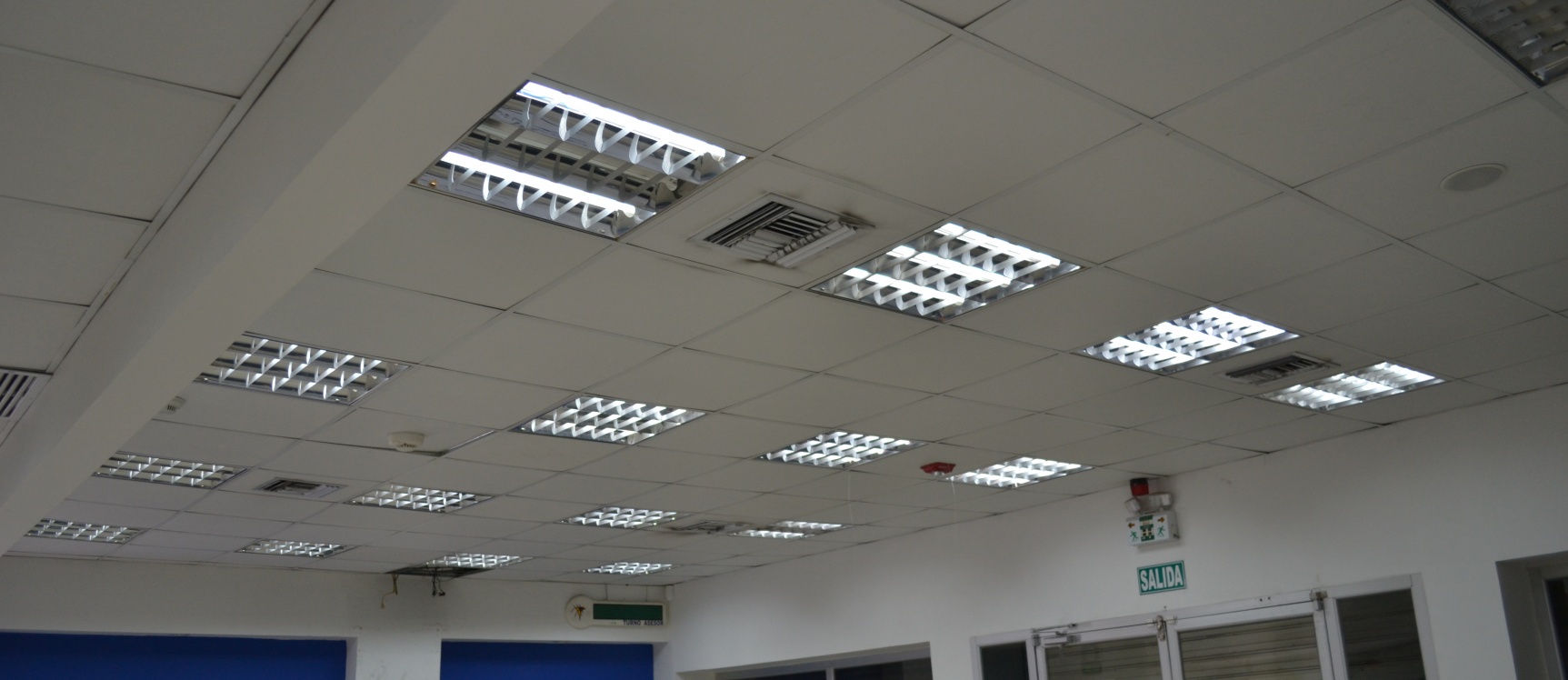 Venta Local Comercial en el centro de la ciudad de Guayaquil GeoBienes - Venta Local Comercial en el centro de la ciudad de Guayaquil - Plusvalia Guayaquil Casas de venta y alquiler Inmobiliaria Ecuador