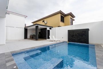 Casa de estreno 4 habitaciones en venta ubicada en Urbanización Portón del Río GeoBienes - Casa de estreno 4 habitaciones en venta ubicada en Urbanización Portón del Río - Plusvalia Guayaquil Casas de venta y alquiler Inmobiliaria Ecuador