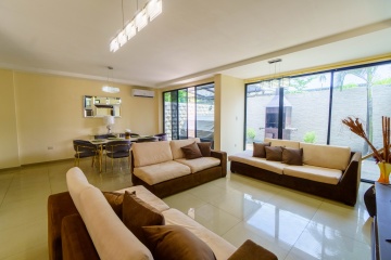 Casa en alquiler en Urbanización San Sebastián, Vía la Aurora GeoBienes - Casa en alquiler en Urbanización San Sebastián, Vía la Aurora - Plusvalia Guayaquil Casas de venta y alquiler Inmobiliaria Ecuador