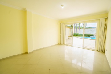 GeoBienes - Casa en alquiler urbanización Portal al Sol, vía a la Costa - Plusvalia Guayaquil Casas de venta y alquiler Inmobiliaria Ecuador