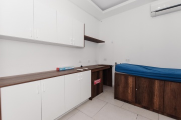 GeoBienes - Consultorio clínico amoblado en alquiler ubicado en Clinica Kennedy, junto a Policentro - Plusvalia Guayaquil Casas de venta y alquiler Inmobiliaria Ecuador