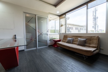 Oficina en alquiler con acabados de lujo en el Centro Comercial Neo Center, Guayaquil GeoBienes - Oficina en alquiler con acabados de lujo en el Centro Comercial Neo Center, Guayaquil - Plusvalia Guayaquil Casas de venta y alquiler Inmobiliaria Ecuador