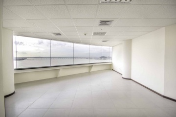 oficina en alquiler en el Edificio The Point, Puero Santa Ana, Centro de Guayaquil GeoBienes - oficina en alquiler en el Edificio The Point, Puero Santa Ana, Centro de Guayaquil - Plusvalia Guayaquil Casas de venta y alquiler Inmobiliaria Ecuador