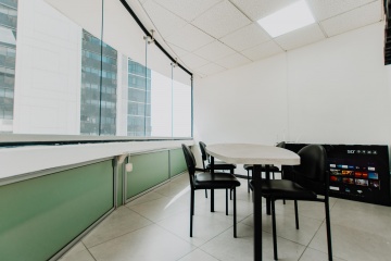 GeoBienes - Oficina en alquiler en The Point, Puerto Santa Ana - Plusvalia Guayaquil Casas de venta y alquiler Inmobiliaria Ecuador