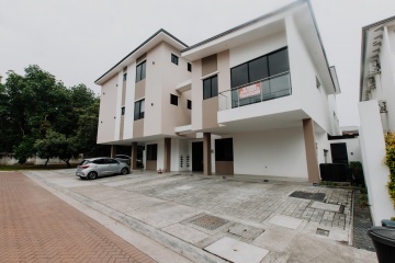 GeoBienes - Suite en venta urbanización Punta Esmeralda en via a la Costa, Guayaquil - Plusvalia Guayaquil Casas de venta y alquiler Inmobiliaria Ecuador
