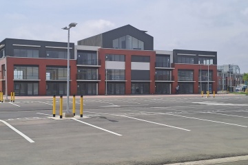 GeoBienes - Venta de local u oficina en Almax, vía Samborondón - Plusvalia Guayaquil Casas de venta y alquiler Inmobiliaria Ecuador