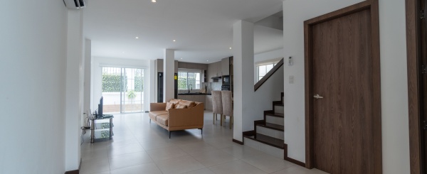 Casa en alquiler en Urbanización Terranostra, Vía a la Costa