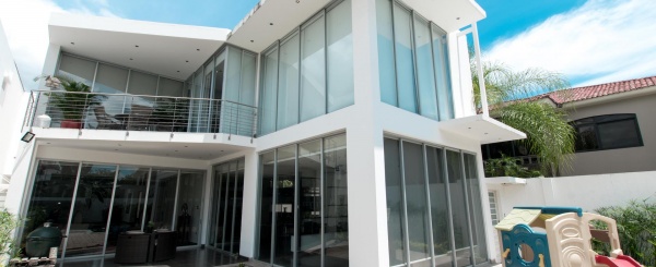 Casa en venta urbanizacion Laguna Club, vía a la Costa