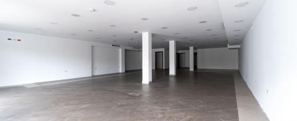 Local comercial en alquiler sobre la Av. San Jorge, Kennedy, Guayaquil