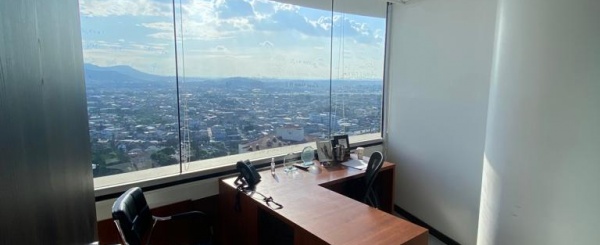 Oficina en venta ubicada en el Edificio The Point, Puerto Santa Ana